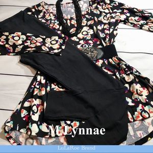 LLR M FLORAL LYNNAE OS BLACK LEGGINGS OUTFIT